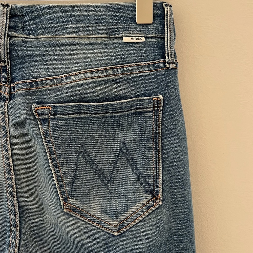 Mother Looker Ankle Fray Jeans •Size 25 - Picture 4 of 7